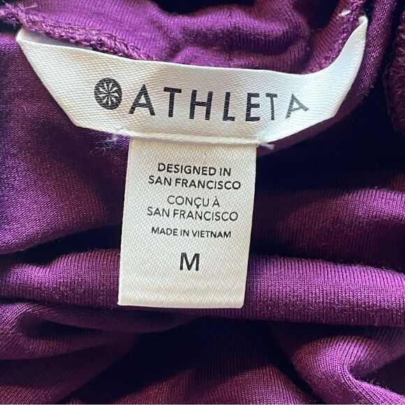 Athleta Purple Cold Shoulder Turtleneck New With Tags Size Medium - Picture 3 of 13
